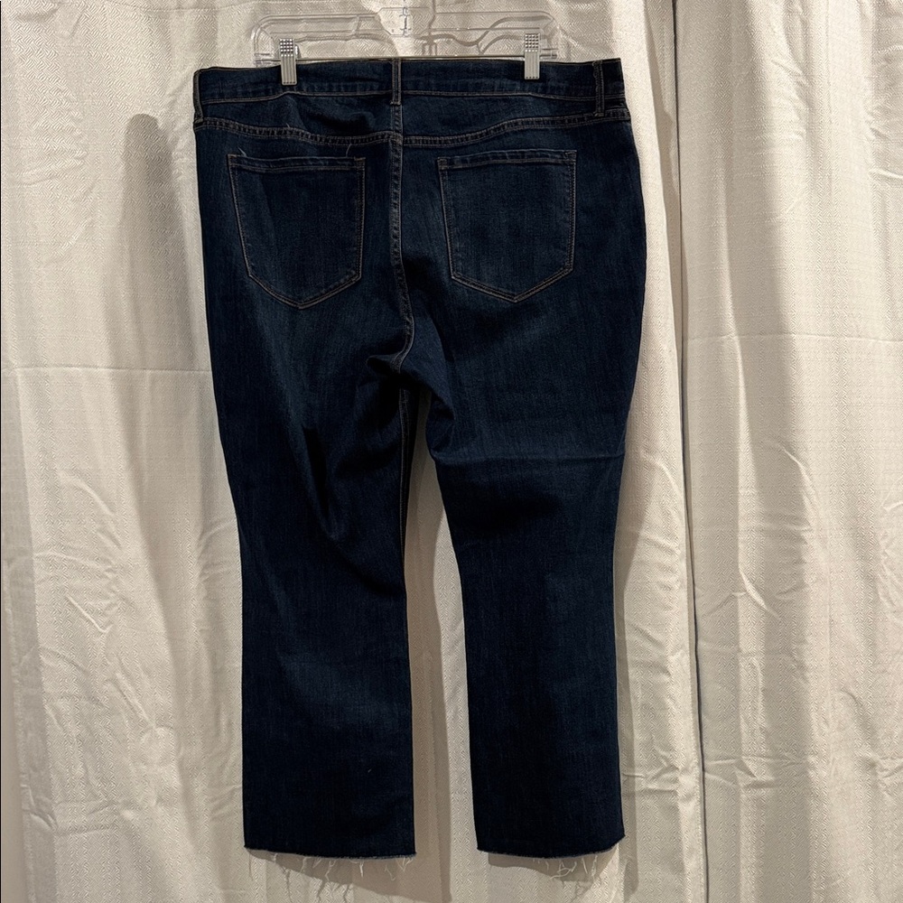 Old Navy Women's Flare Ankle Dark Blue Jeans - never worn - Picture 5 of 7